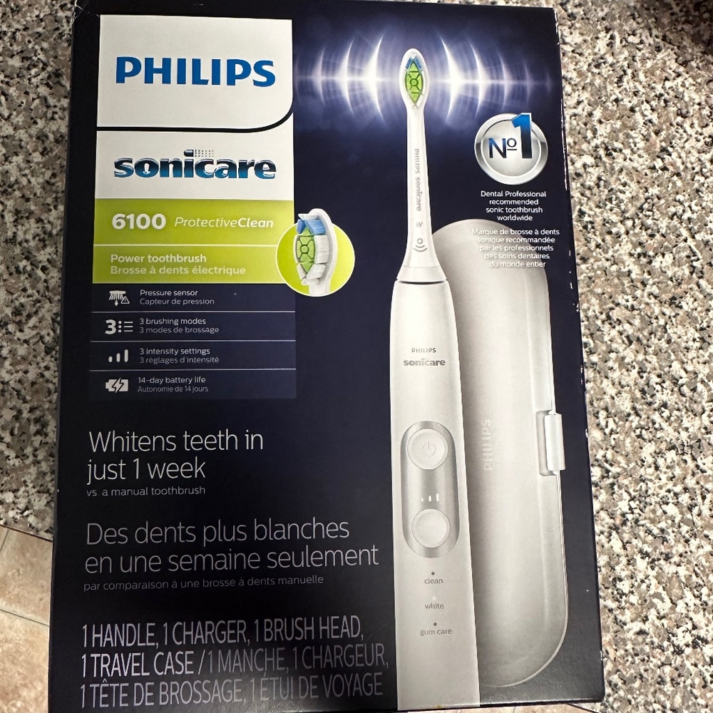 Phillips Sonicare 6100 ProtectiveClean Electric Toothbrush